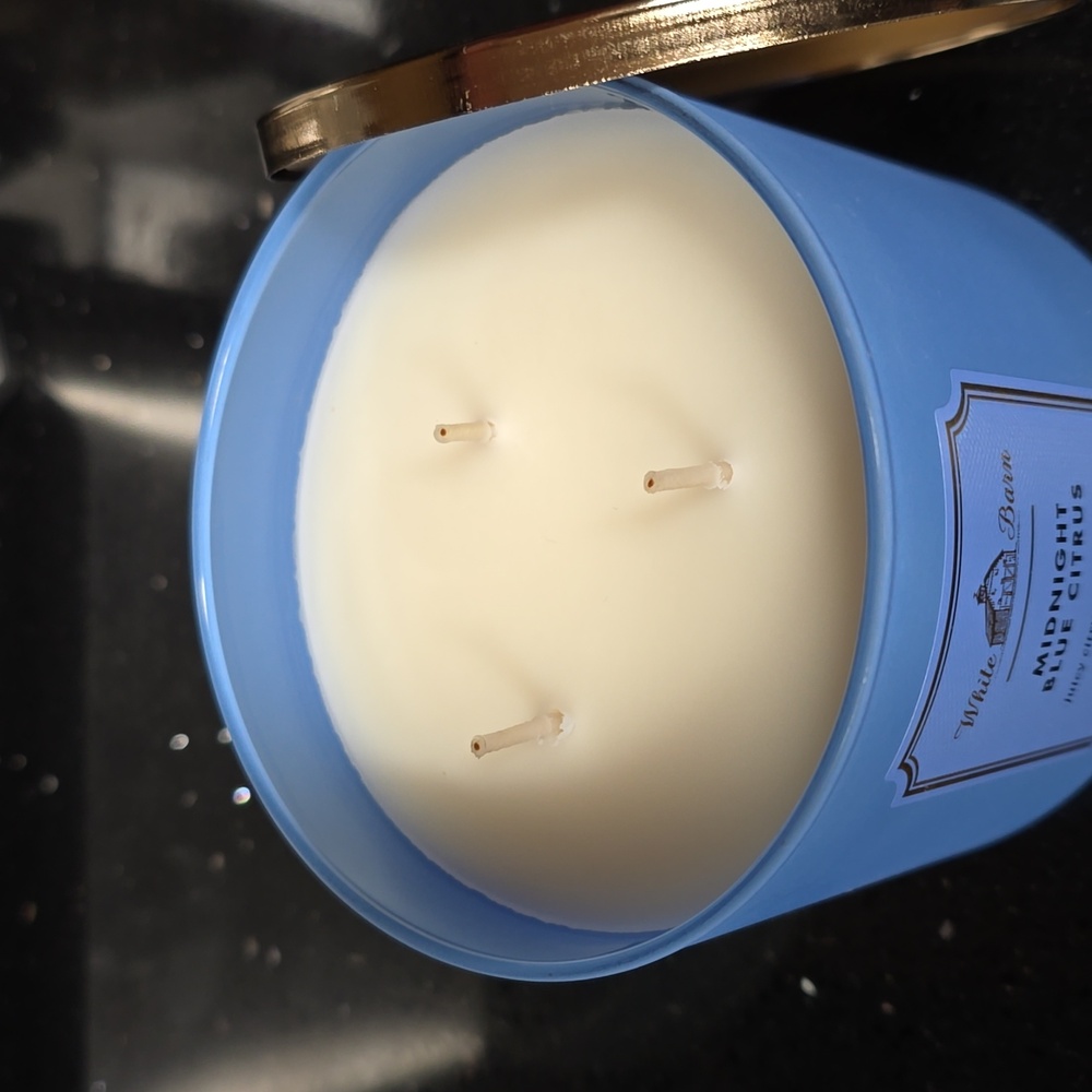 White Barn Midnight Blue Citrus 3 Wick Candle - Picture 2 of 3
